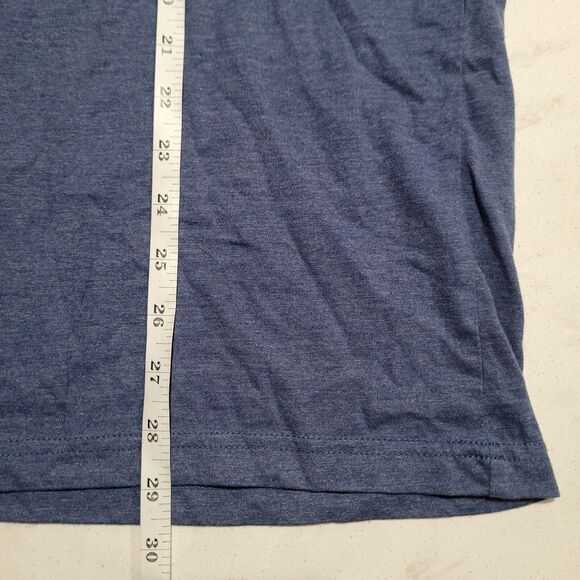 Disney 100 Anniversary EARridescent Mickey Mouse NWOT XL Shirt 100th Disneyland - Picture 5 of 7